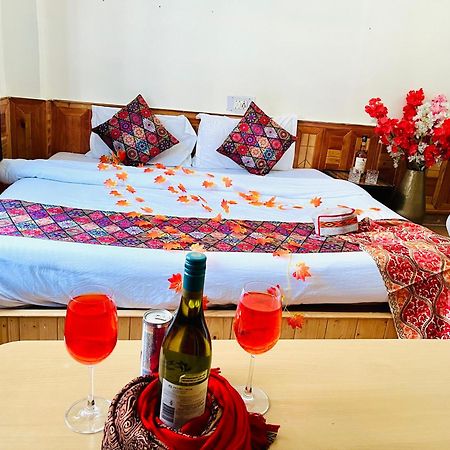 Hotel Brownie River View Kasol Exterior photo