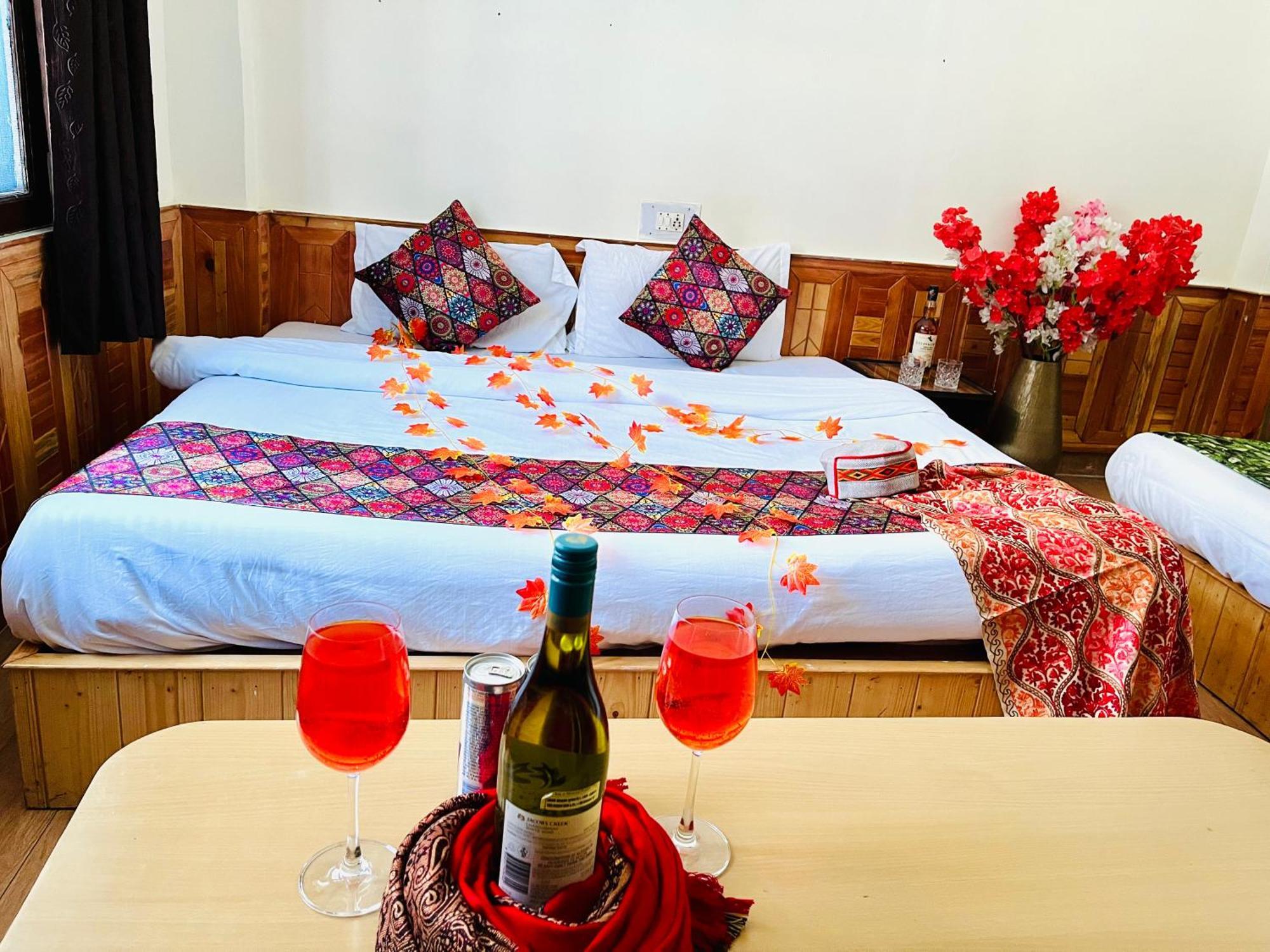 Hotel Brownie River View Kasol Exterior photo