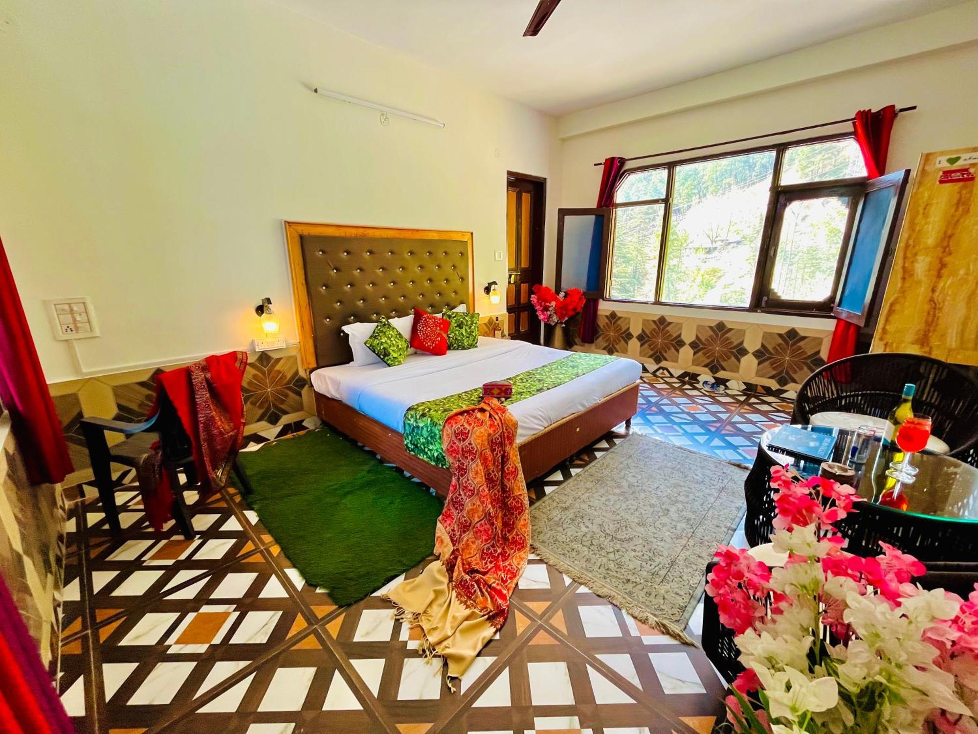 Hotel Brownie River View Kasol Exterior photo